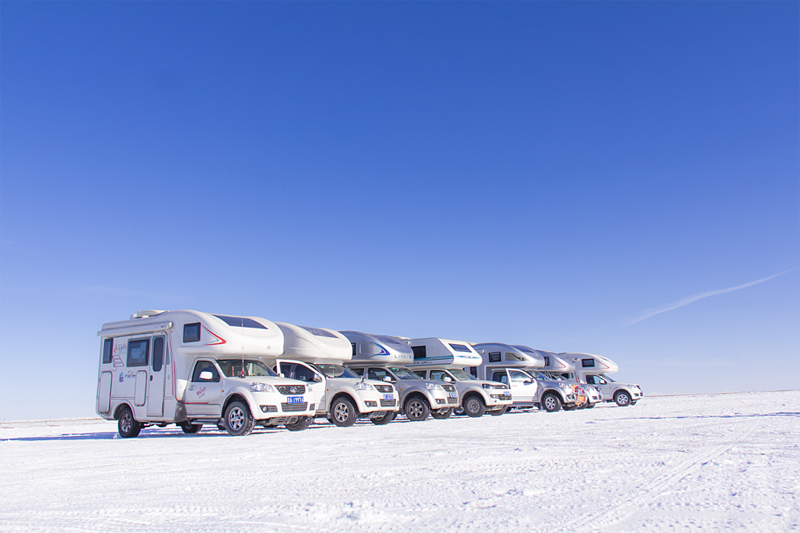 冬季玩雪，開房車這個必須要有
