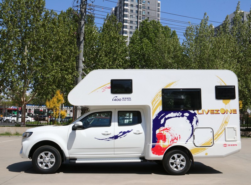 四驅(qū)、兩張超大床人床的房車，看這款