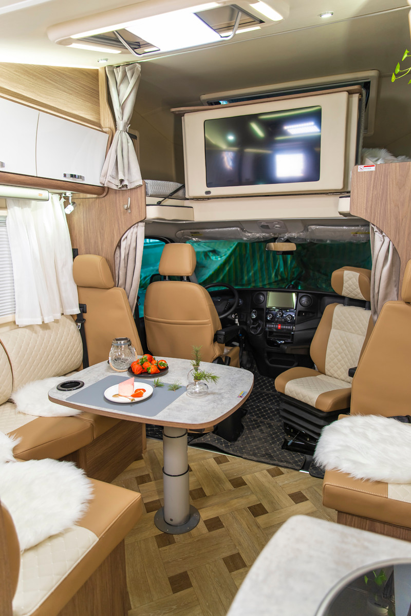 2021年開(kāi)年房車(chē)展還有新車(chē)喲