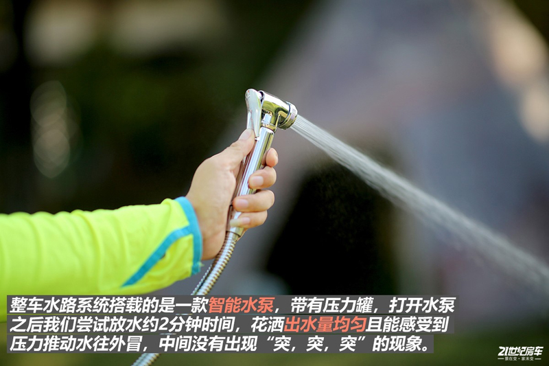 打響第二炮！搶先實拍體驗覽眾自由炮-B皮卡四驅(qū)房車