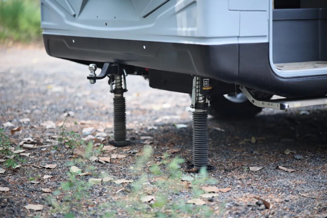 TOD智能四驅(qū) 全車越野套件，這是不是你理想的C型越野房車？
